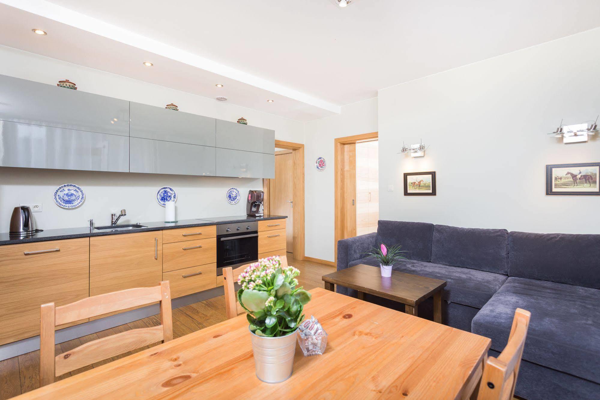 Inpoint Old Town Szeroka Apartments Krakow Bagian luar foto