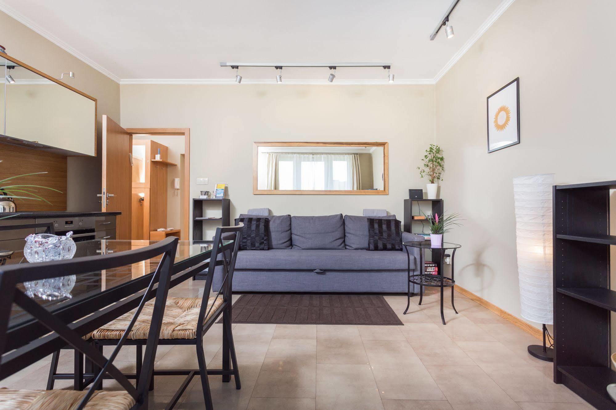 Inpoint Old Town Szeroka Apartments Krakow Bagian luar foto
